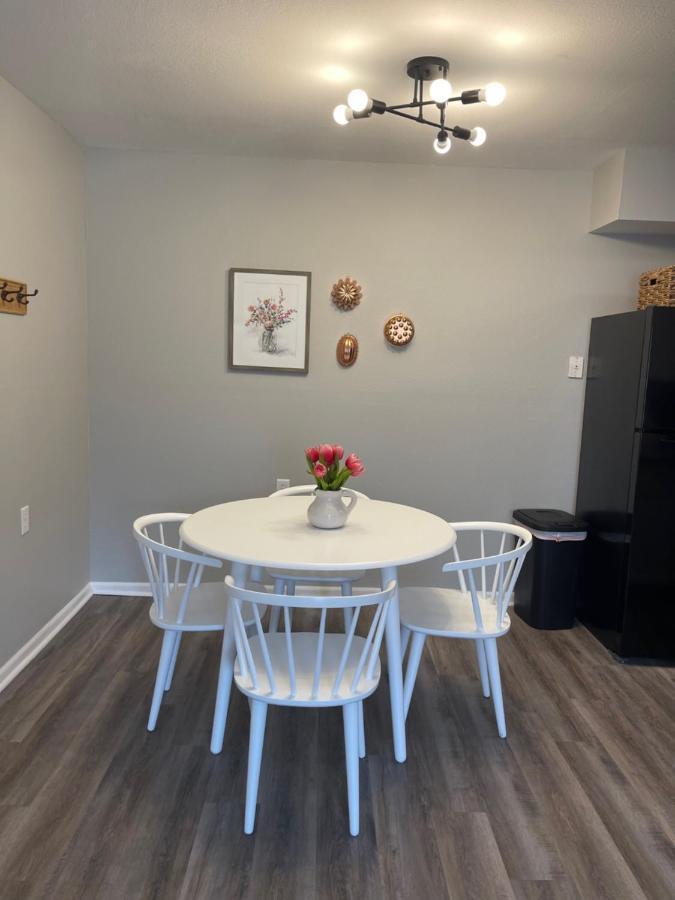 The Deannie Apt #6 - Simple And Homey 2Bd W/ Wifi Hamilton Buitenkant foto
