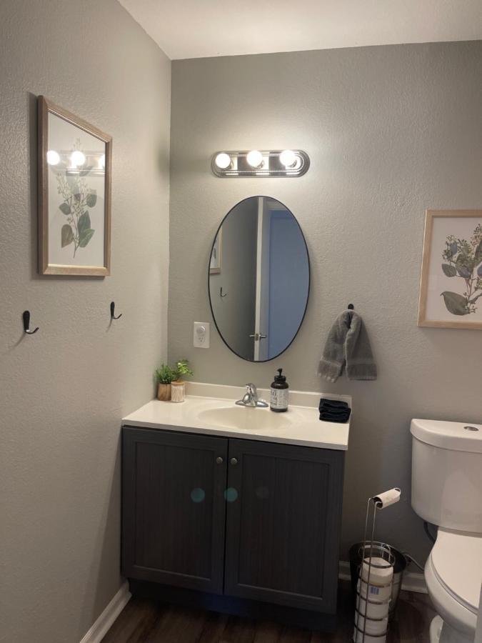 The Deannie Apt #6 - Simple And Homey 2Bd W/ Wifi Hamilton Buitenkant foto